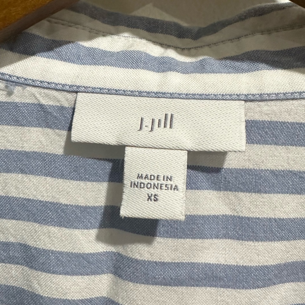 J. JILL Blue Striped Oversized Nautical Beach Summer Button Down Size XS - Picture 3 of 4